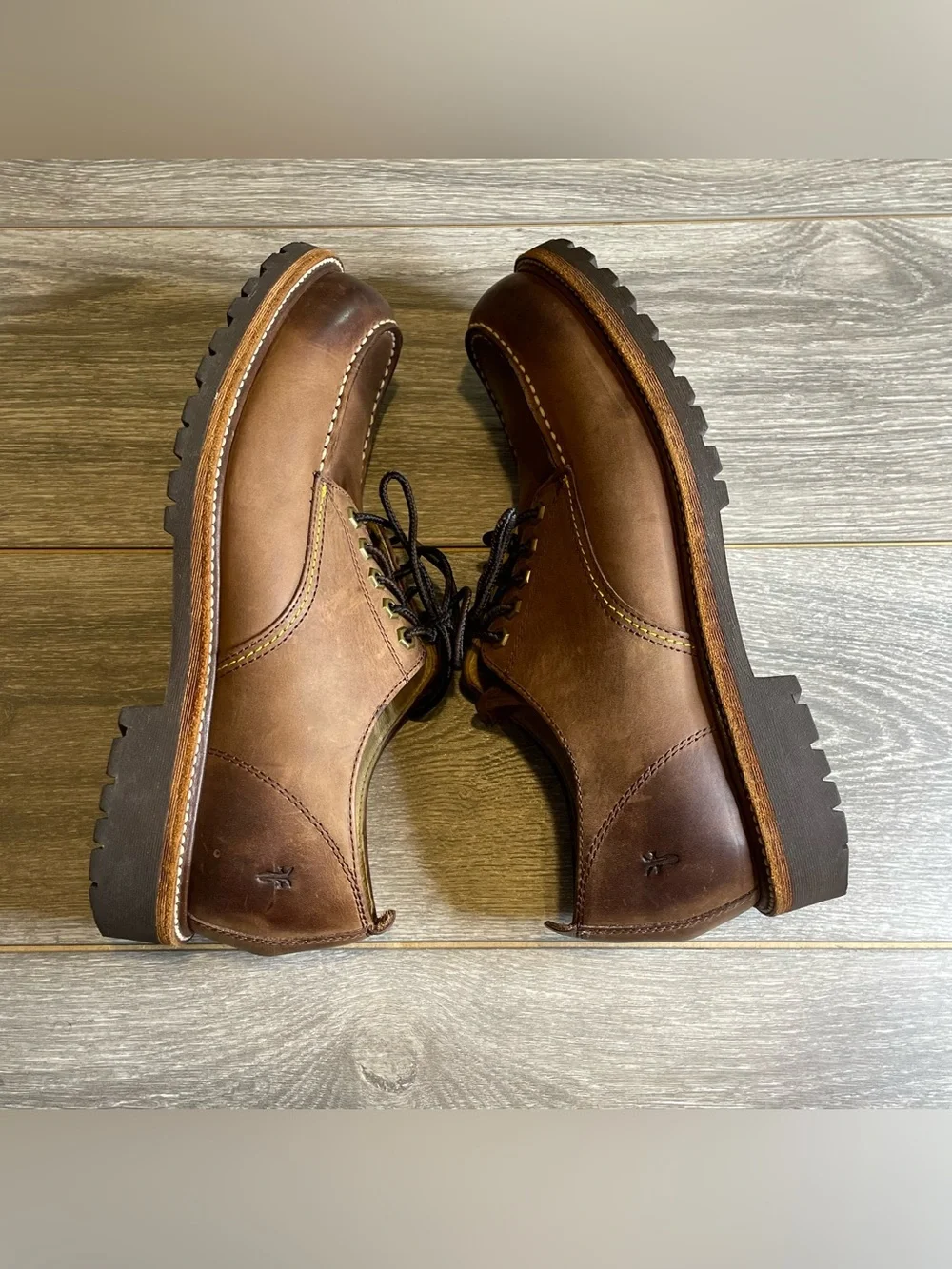 Frye superb size